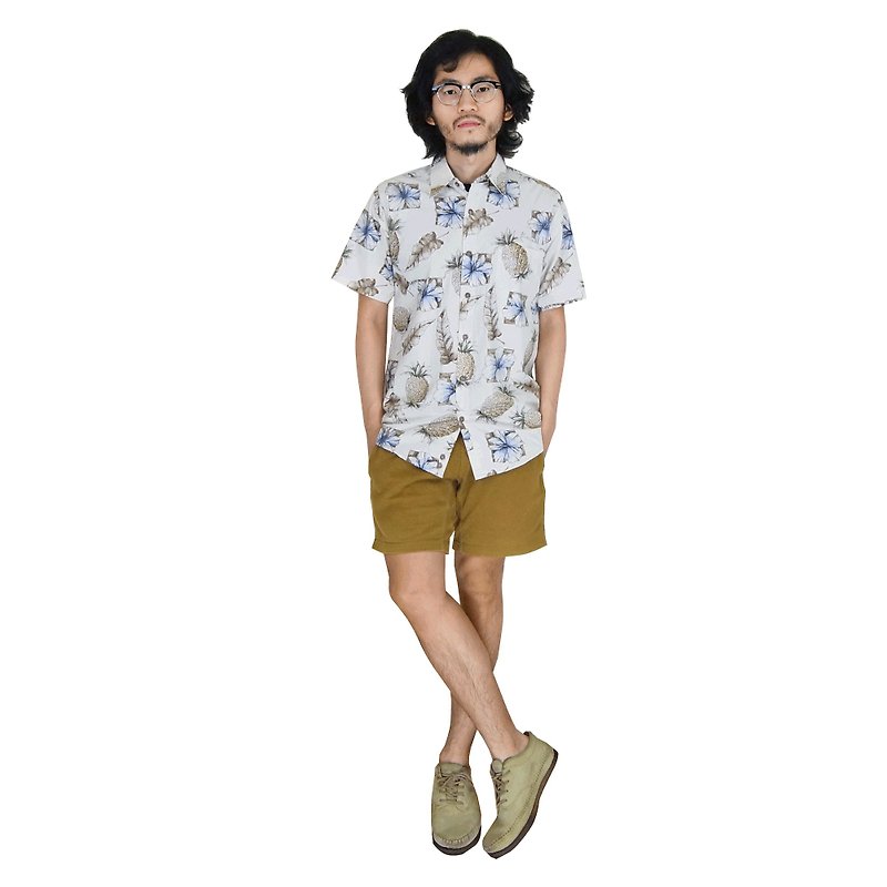 A‧PRANK: DOLLY :: VINTAGE retro with vintage Hawaiian pineapple ivory hibiscus flower shirt - Men's Shirts - Other Materials Multicolor