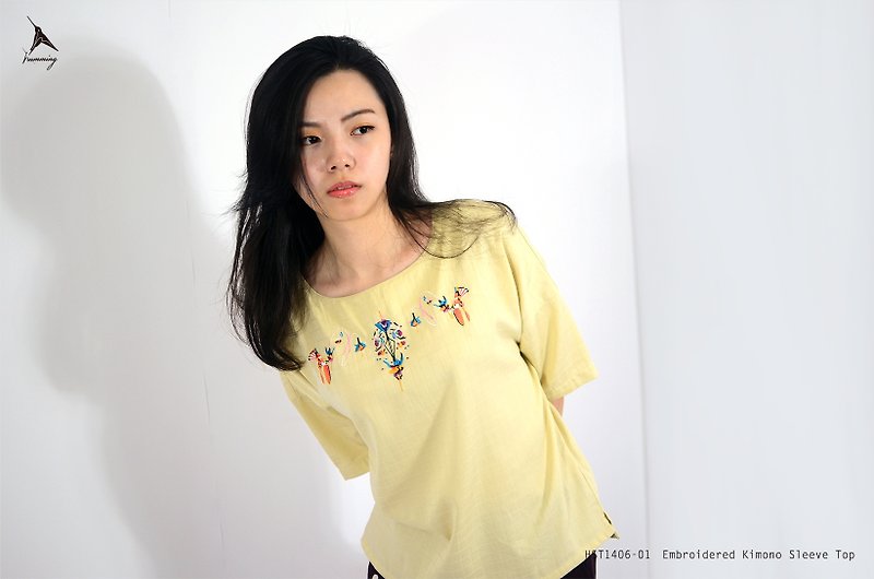 humming-Embroidered Kimono Sleeve Top /   Light yellow - Women's Tops - Cotton & Hemp Yellow