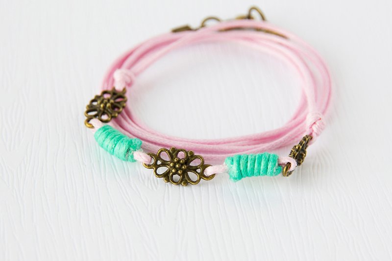 Vintage Motif / hand-woven bracelet - Bracelets - Other Materials Pink