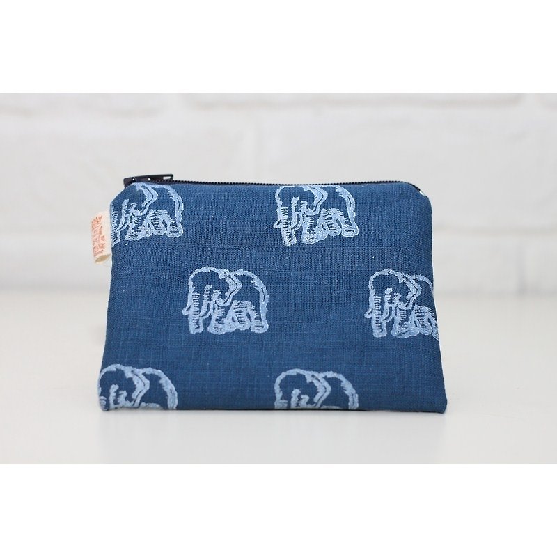 Forest elephant totem animal series _ Purse blue section - กระเป๋าใส่เหรียญ - วัสดุอื่นๆ สีน้ำเงิน