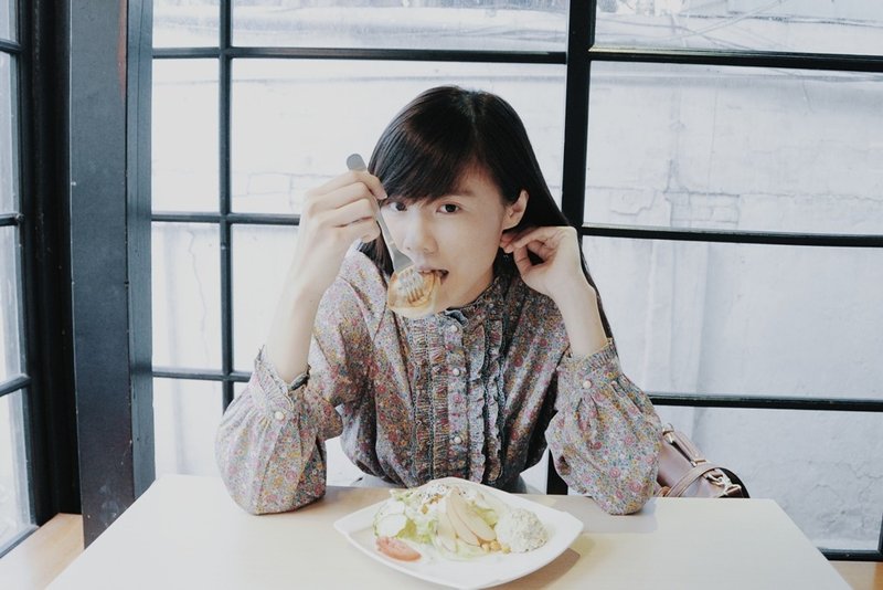 地花古著 / 日本製 蕾絲碎花襯衫 - 女襯衫 - 其他材質 