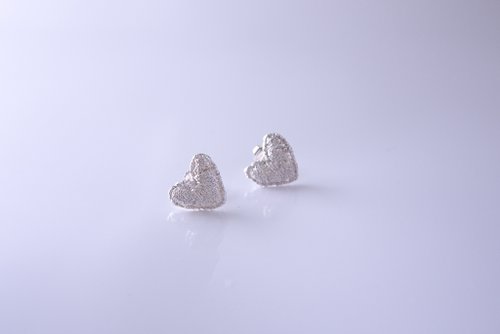 Choccy 敲敲金工 禮物 純銀蕾絲小愛心耳環 Choccy by SHIH