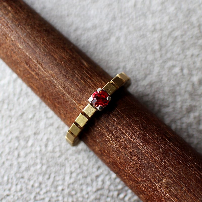 EF簡約NO.22 Color Chic紅色方形水鑽黃銅戒指 - 戒指 - 其他材質 紅色