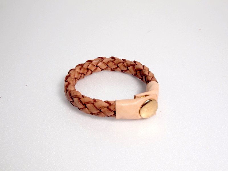 Handmade leather braided leather strap (men's section) personalized gift Bracelet Wristband - สร้อยข้อมือ - หนังแท้ สีนำ้ตาล
