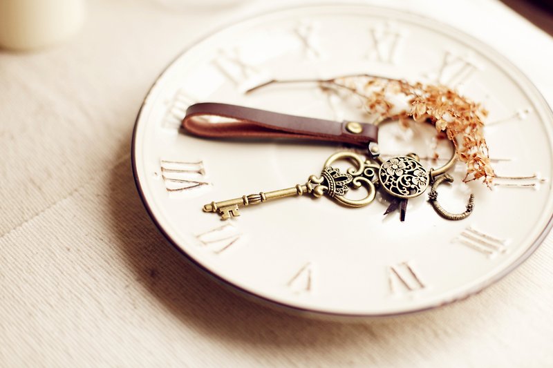[Good day] bronze hand-made leather key ring wedding / Valentine small things ordered - ที่ห้อยกุญแจ - โลหะ หลากหลายสี