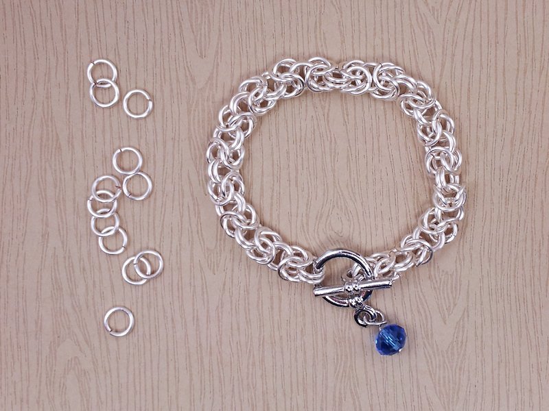Mori hand-made knitting circle chain - Blue Baroque chain B0102- snow