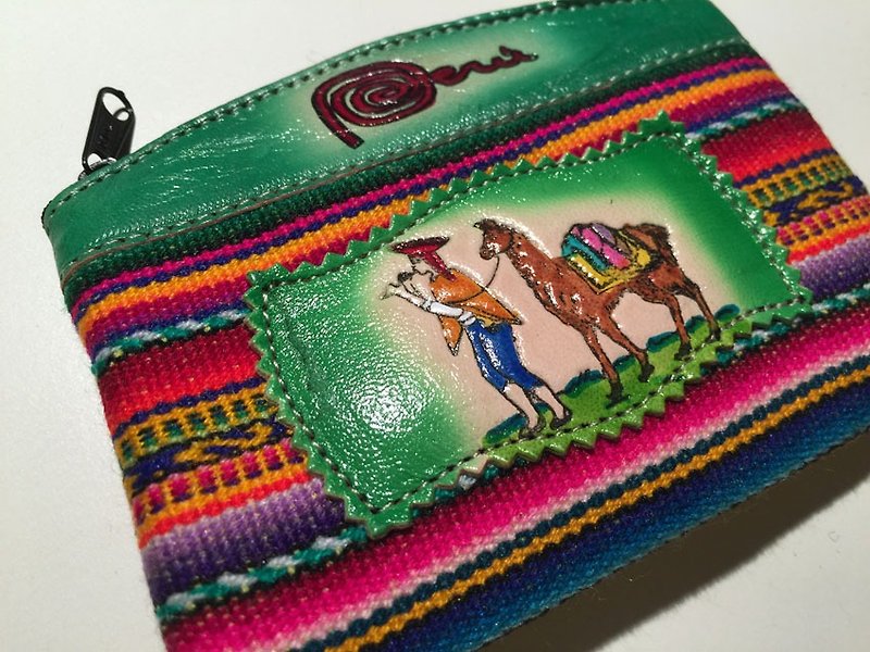 Peru colorful texture stitching leather personalized zipper bag-green - กระเป๋าสตางค์ - วัสดุอื่นๆ สีเขียว