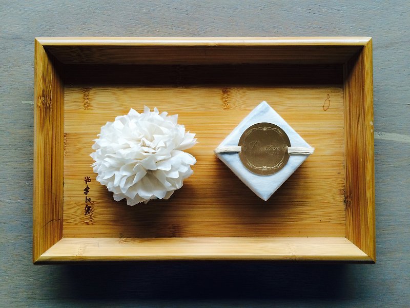 [mor] Tea hand-made marseille soap - Soap - Plants & Flowers Khaki