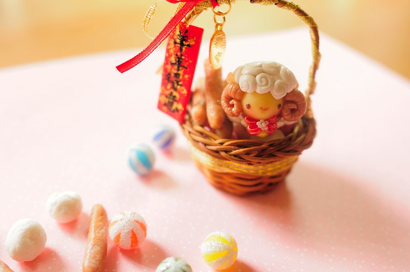 Sweet Dream☆New Year☆Lamb Happy New Year Candy Basket/Pure Decoration - ของวางตกแต่ง - วัสดุอื่นๆ สีแดง