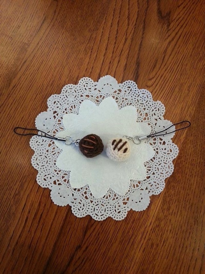 [Dessert] Passionate Twill Square Black and White Chocolate Group - พวงกุญแจ - วัสดุอื่นๆ หลากหลายสี