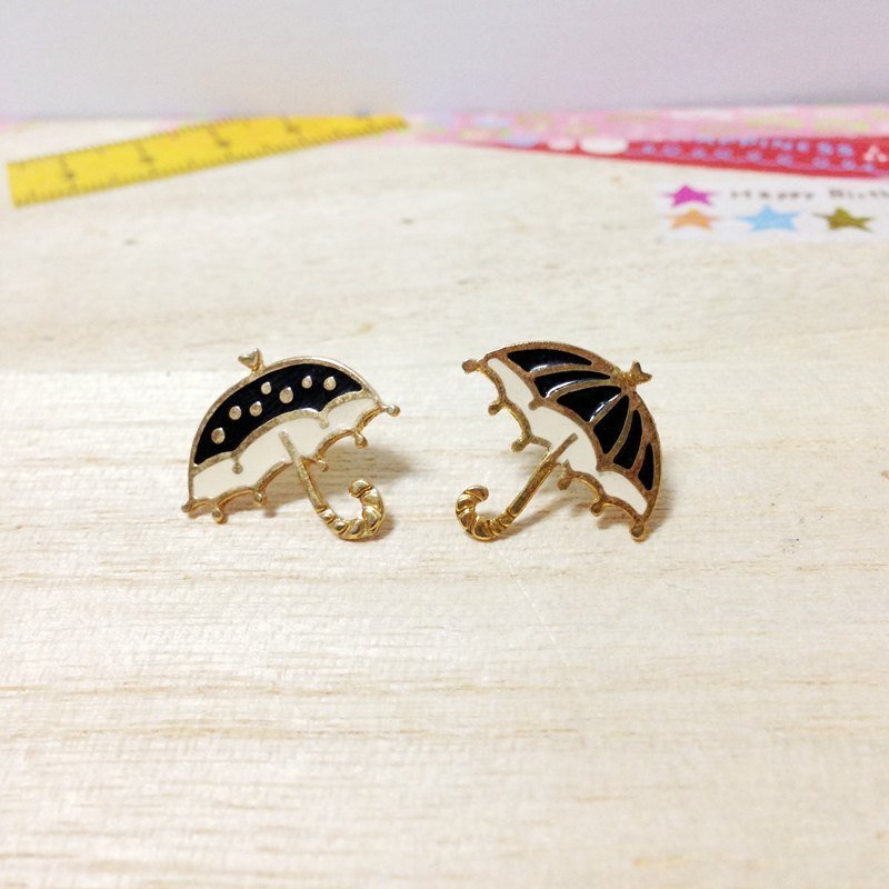 ▲BKK H.M Earring▲24K金系列-小傘幫妳擋雨 - 耳環/耳夾 - 其他金屬 黑色