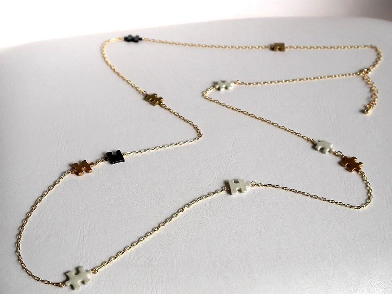 Puzzle 2WAY monotone long necklace - Necklaces - Plastic White