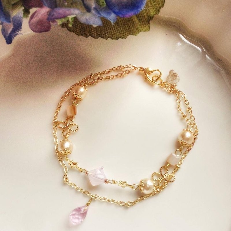 [Atelier A.] Christmas Collection Simple Gorgeous Crystal Bracelet (BabyPink) - สร้อยข้อมือ - วัสดุอื่นๆ สึชมพู