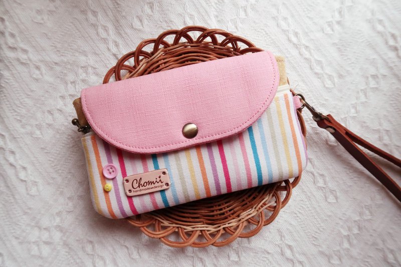 [Customized fabric selection] Hand-carrying mobile phone bag clutch bag - กระเป๋าคลัทช์ - ผ้าฝ้าย/ผ้าลินิน หลากหลายสี