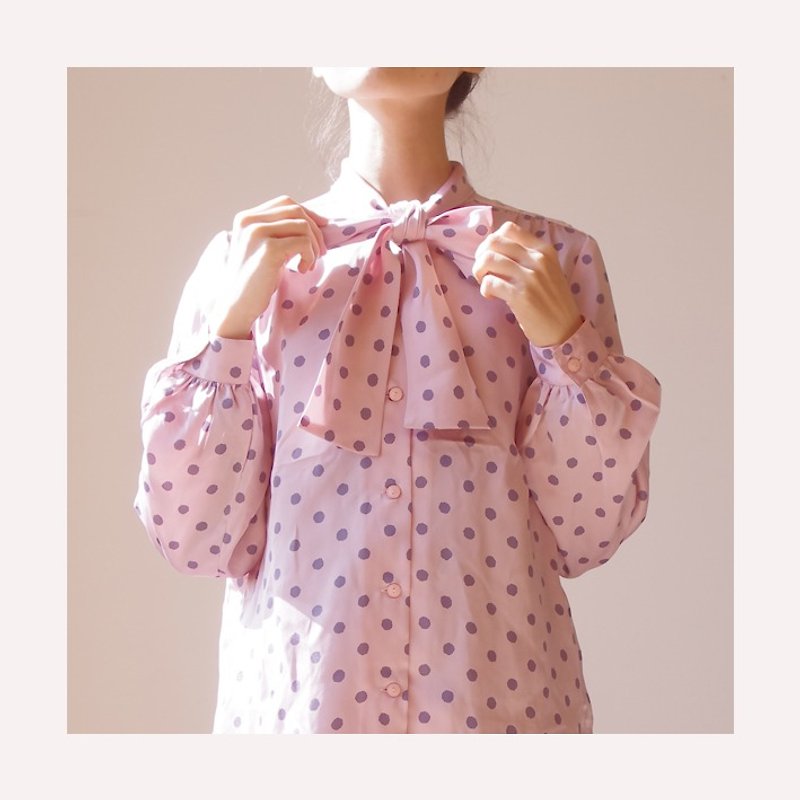 Just pills and cat ♫ ~ pink little bandage vintage shirt - Women's Tops - Other Materials Pink