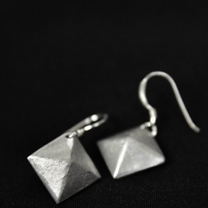 Peace Jewelry earrings from war _ _ fair trade - ต่างหู - โลหะ สีเทา