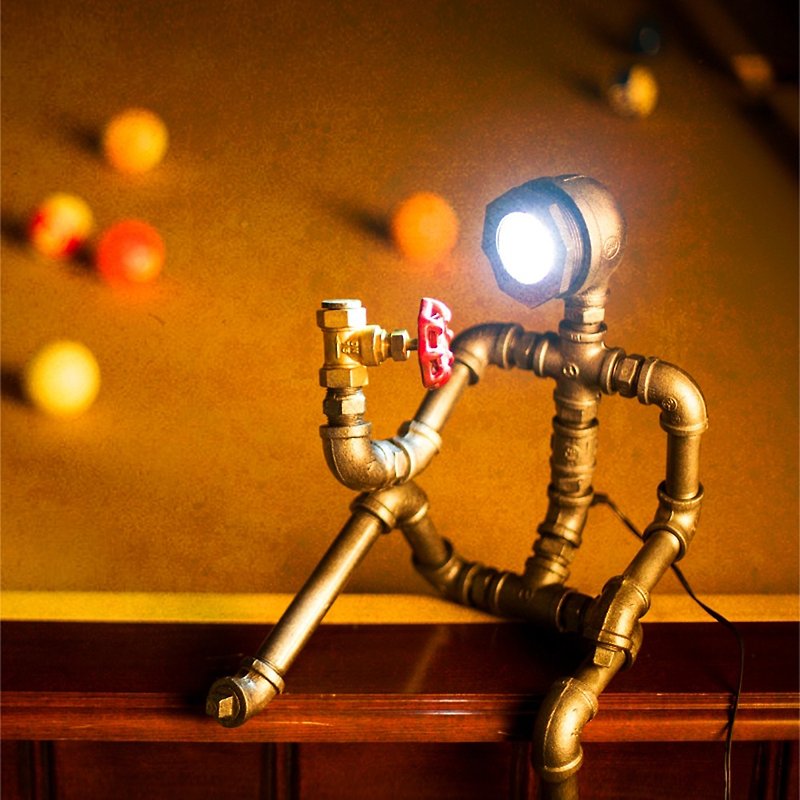 複古loft工業風酒吧咖啡廳書房裝飾檯燈 LED機器人檯燈交換禮物 - 燈具/燈飾 - 其他金屬 灰色