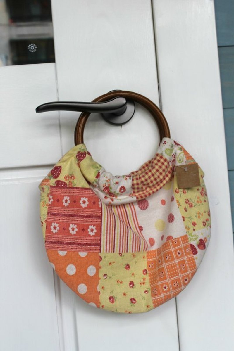 Oleta hand for groceries ╭ * Patchwork wind [orange moon small bag] - Handbags & Totes - Other Materials Orange
