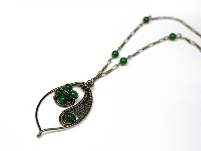 Classic leaf-shaped necklace - สร้อยคอ - โลหะ 