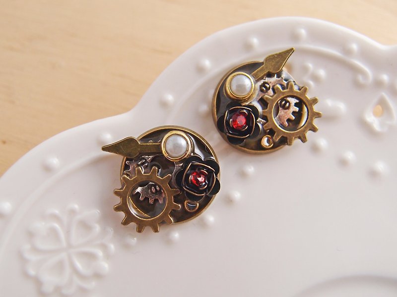 Steampunk. Rose rhinestone gear pearl x on-ear earrings - Earrings & Clip-ons - Other Materials Brown