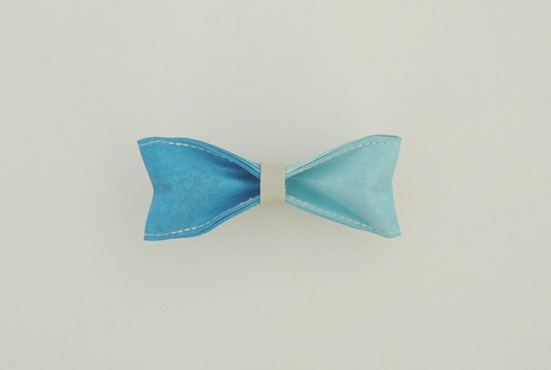 「Paper Bowtie」紙領結 藍色系列-Green & Blue No.4（雙色款：天藍） - 領帶/領帶夾 - 紙 藍色