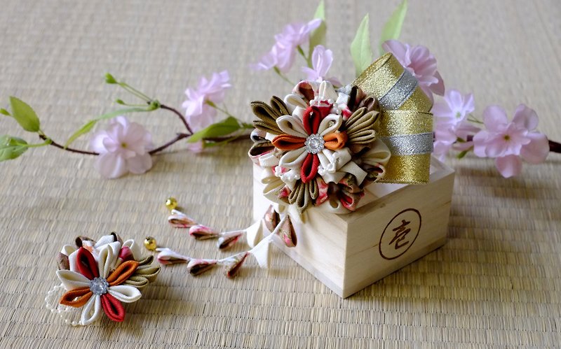 Hana Saku [ma mi-zu] work fine soft. Versailles | 2 Dian combination of Japanese-style kimono cloth flower wind flower hairpin hair ornaments handmade creation - เครื่องประดับผม - ผ้าฝ้าย/ผ้าลินิน สีแดง