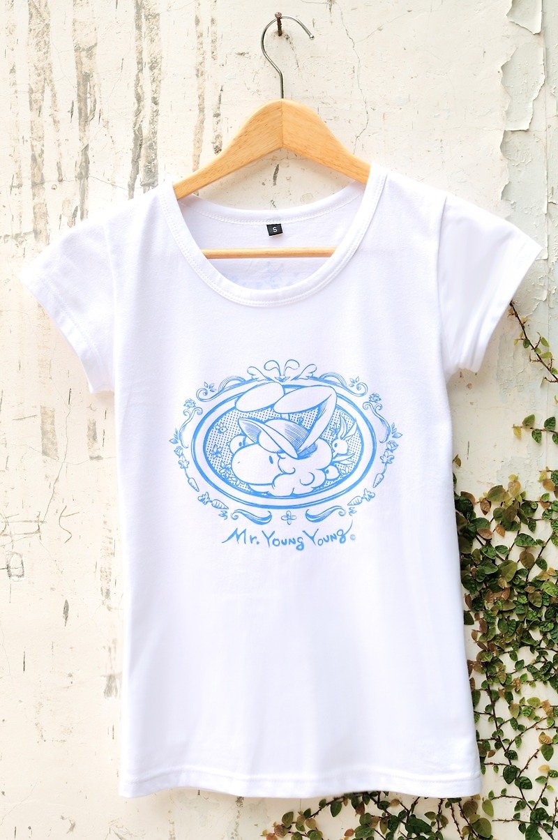 ☁湖水藍羊羊圖騰-直筒S - T 恤 - 其他材質 白色
