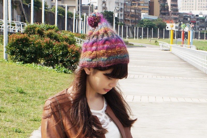 Araignee Design *Hand-made knitted woolen hat-Beanie&Ball ball flower roll hat // Purple gradient style mohair ball ball imported from Japan - Hats & Caps - Other Materials Multicolor