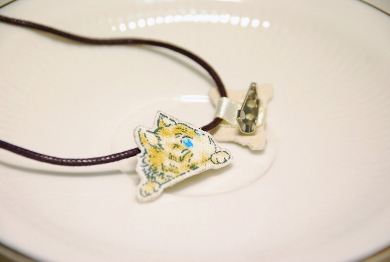 :: Cat Princess:: Cloth stationery. Peekaboo // Multi-purpose pin/wood clip - Badges & Pins - Other Materials Khaki