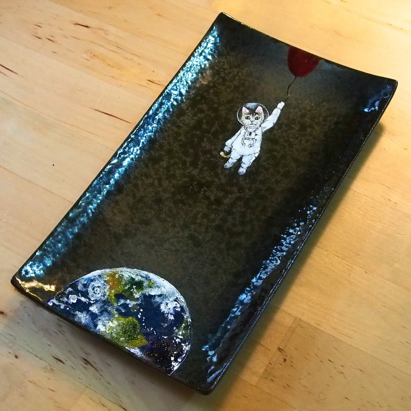 Lacquered dark elongated plate Series - Space meow balloon flight record - Small Plates & Saucers - Other Materials 