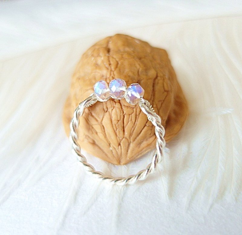∣一抹月光∣ 純銀麻花戒 強藍光玻璃體月光石 - 戒指 - 寶石 白色