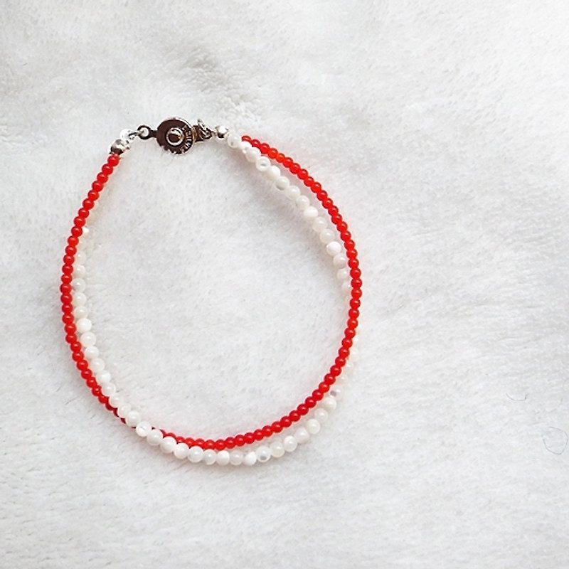 ☽ Qi Xi hand for ☽ [07262] fine red and white color models chain bracelet - สร้อยข้อมือ - เครื่องเพชรพลอย สีแดง