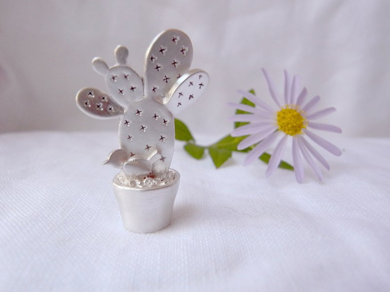 Stroll--Potted Cactus--Silver Cactus--Pendant Necklace with Wax Rope - สร้อยคอ - เงิน สีเทา