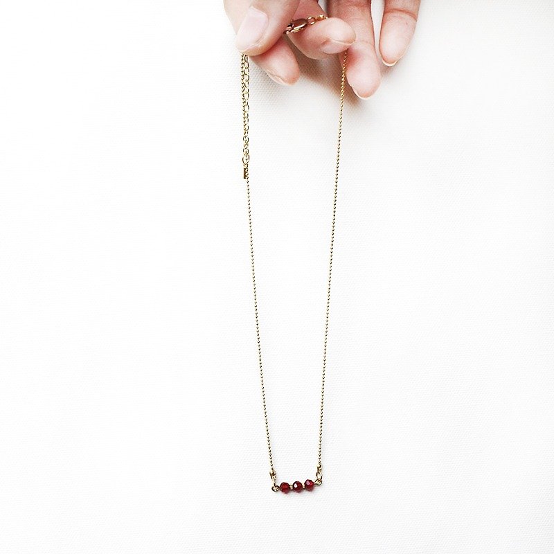 half's half- hickey - Crystal / Brass / necklace / necklace / short-chain / red - สร้อยคอ - โลหะ สีแดง