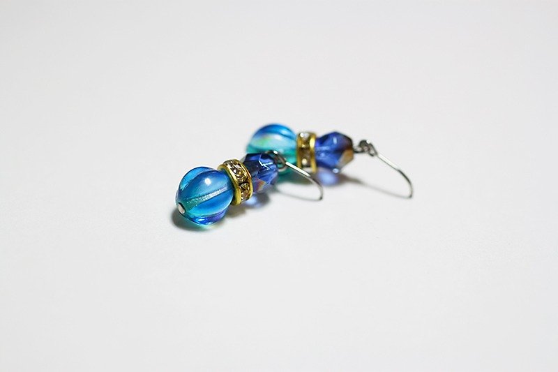 ★ ★ tipsy New Year's gift of vintage brass deep sea diamond pieces earrings - Earrings & Clip-ons - Other Materials Blue