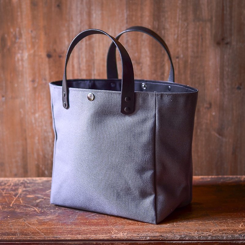Simple Tote Bag・S・Dark Grey - กระเป๋าถือ - ผ้าฝ้าย/ผ้าลินิน สีเทา