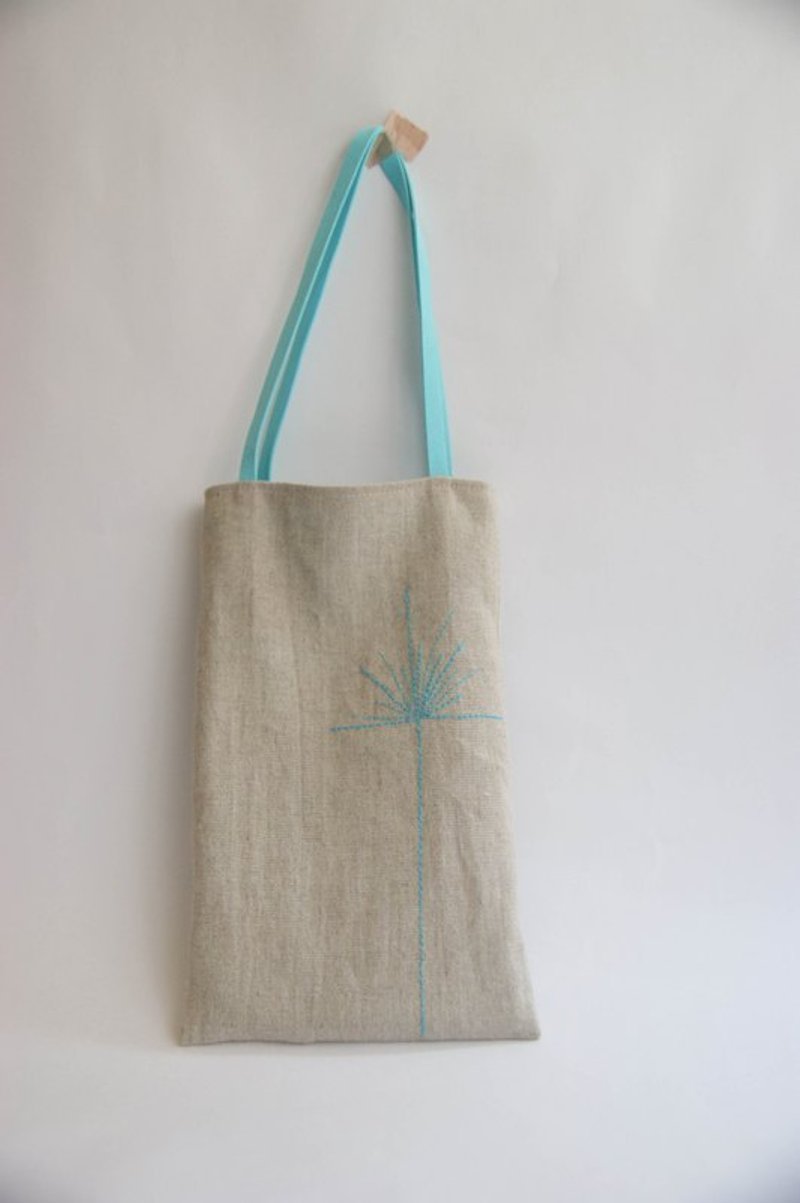 Dandelion hand embroidered lunch bag - Handbags & Totes - Other Materials Blue
