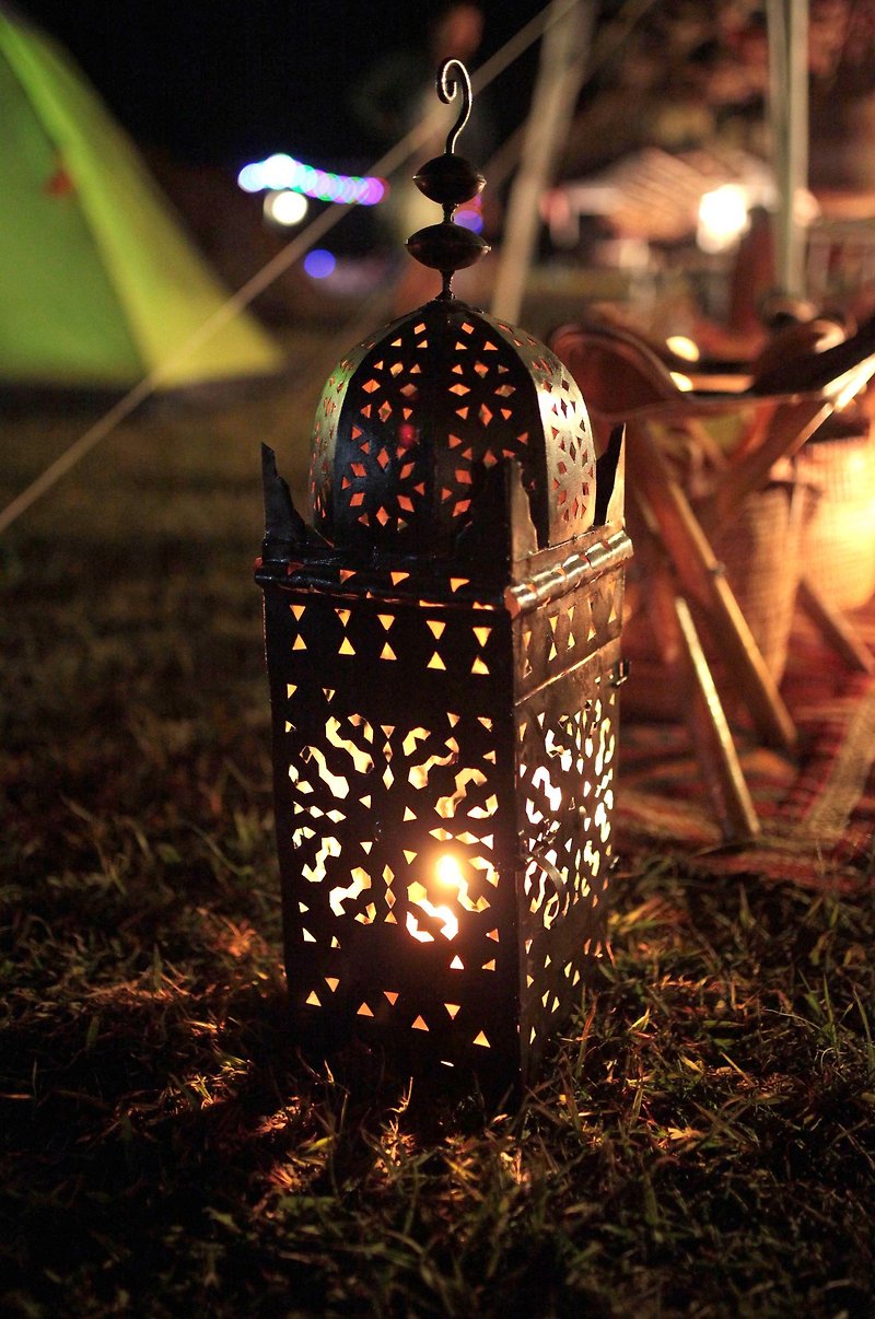 OMAKE 摩洛哥手工黑鐵立燭台 - 燈具/燈飾 - 繡線 