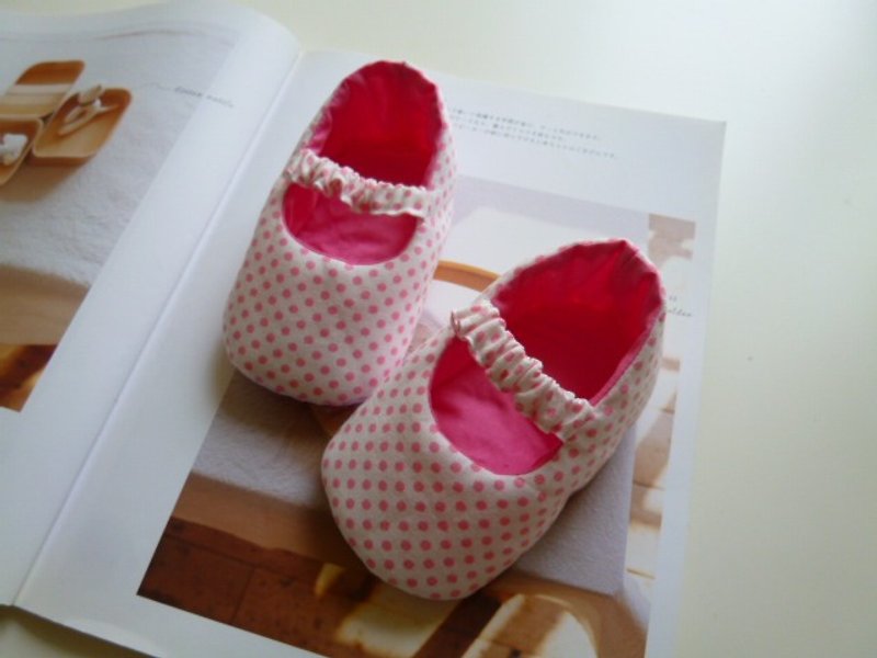 Little pink baby shoes baby shoes baby shoes - รองเท้าเด็ก - ผ้าฝ้าย/ผ้าลินิน สึชมพู