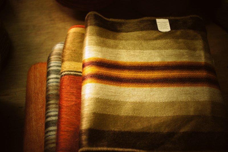 南美洲 手作羊駝草泥馬圍巾 - 圍巾/披肩 - 其他材質 多色