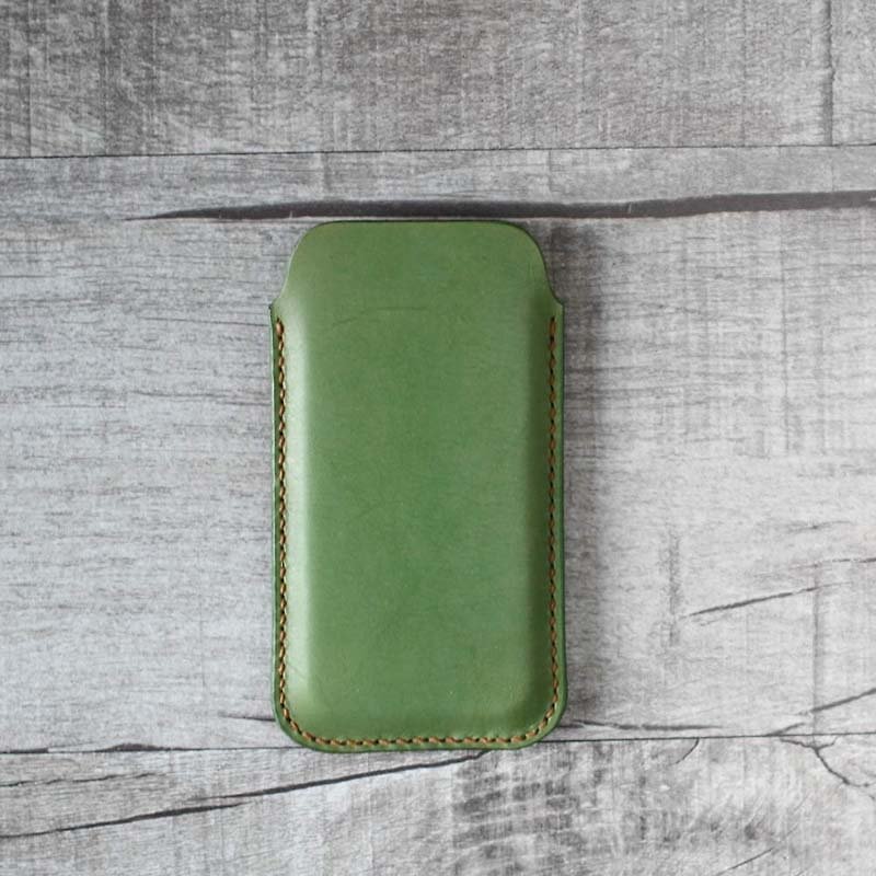Light green genuine leather iPhone sleeve pouch case - เคส/ซองมือถือ - หนังแท้ สีเขียว