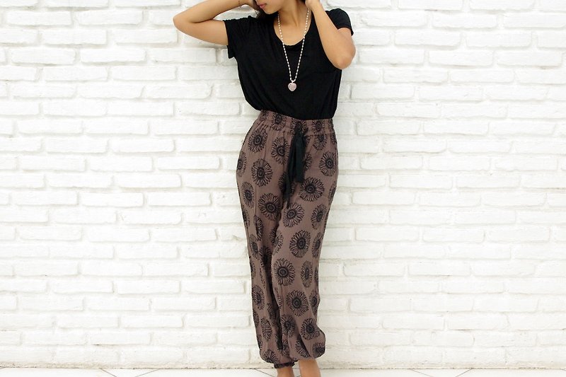 Sunflower Print Relaxing Pants Brown - Women's Pants - Other Materials Brown