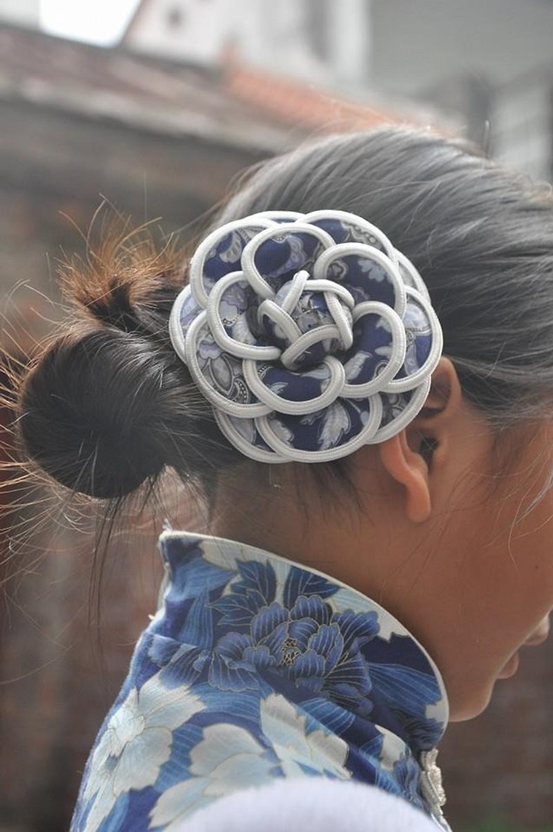 Angel Nina 手作花 山茶花 中國風 青花瓷 - 髮飾 - 其他材質 藍色