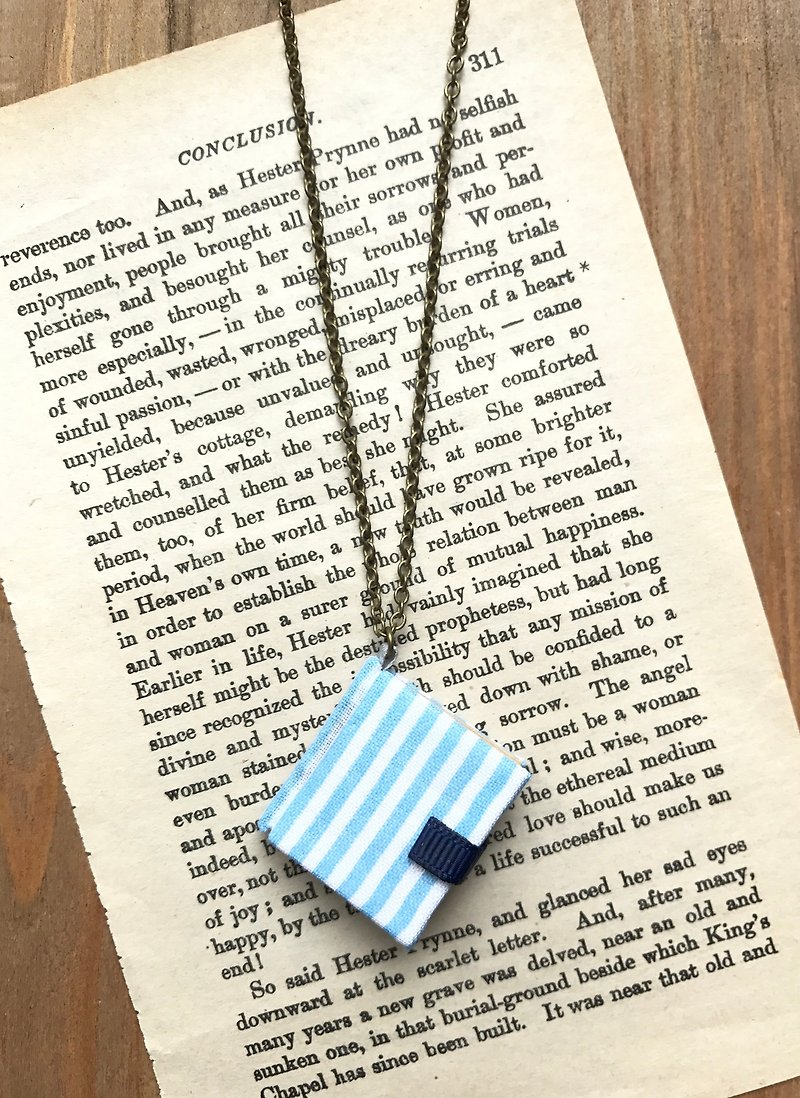 Mini Book Necklace  Blue and White Stripes - สร้อยคอ - กระดาษ สีน้ำเงิน