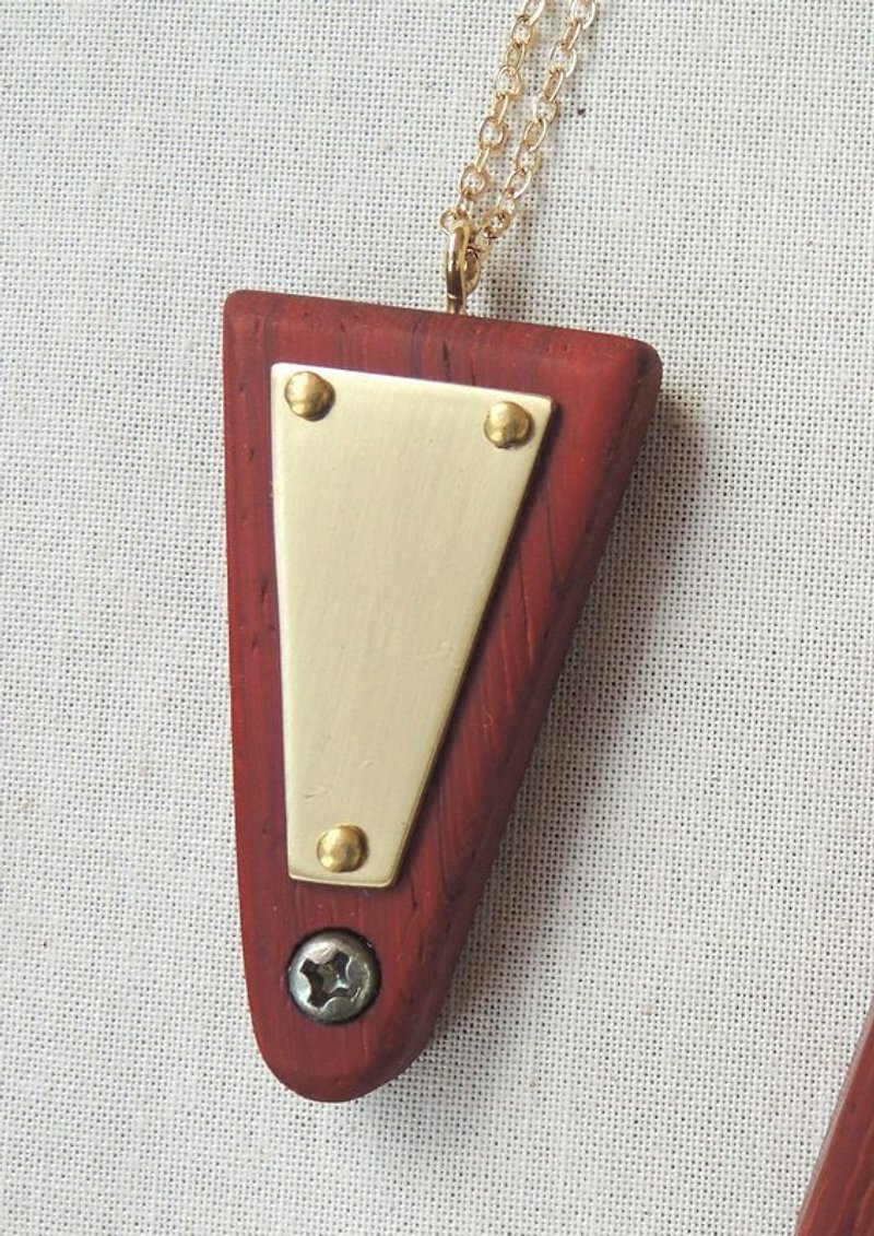 Log/Red Rosewood/Flavone/Long Inverted Triangle Wood Necklace - สร้อยคอ - ไม้ สีแดง