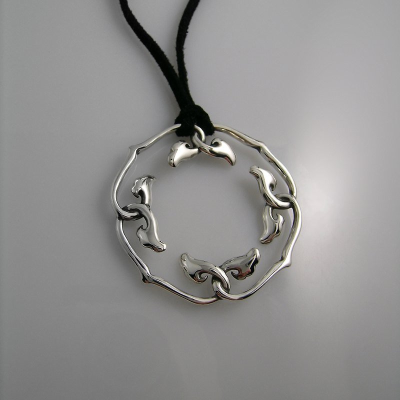 FUHSIYATUO Four-in-One Ruyi Sterling Silver Pendant - สร้อยคอ - โลหะ ขาว