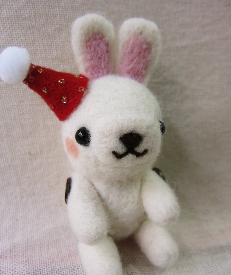 New Christmas products HI rabbit Christmas joint movable version necklace / pendant can be customized - Charms - Wool White