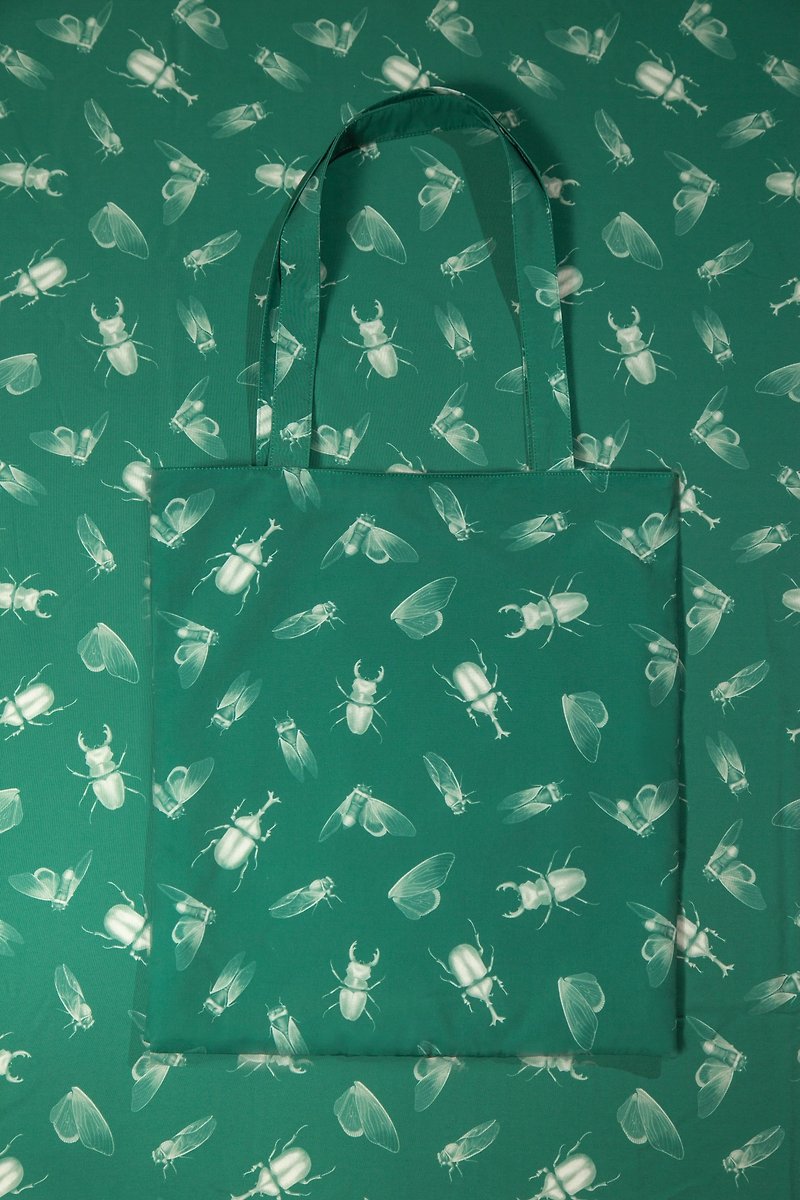 tan tan x Hsiao-Ron Cheng / 昆蟲印花布包 - 側背包/斜孭袋 - 其他材質 綠色