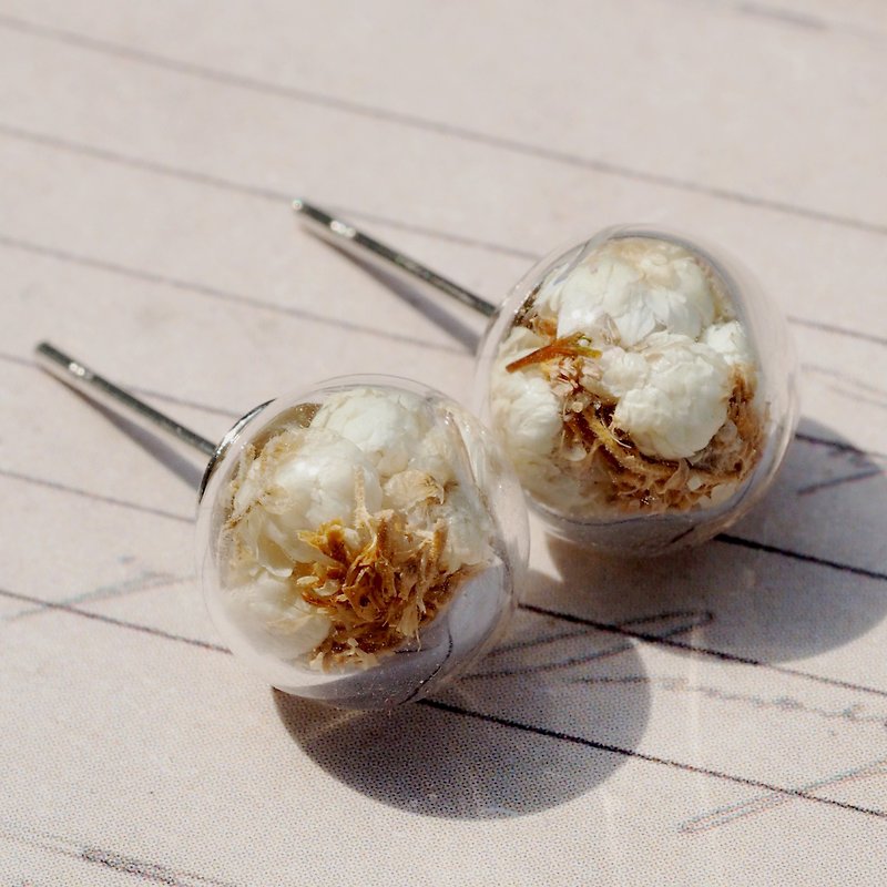 OMYWAY Handmade Dried Flower - Glass Globe - Earrings  1cm - ต่างหู - แก้ว ขาว