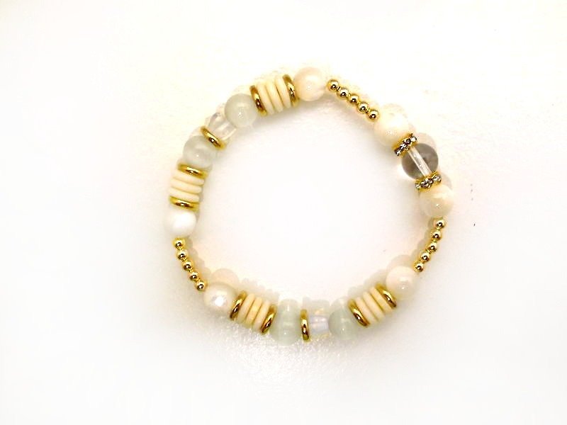 On Time_ ivory circle - Bracelets - Other Materials White